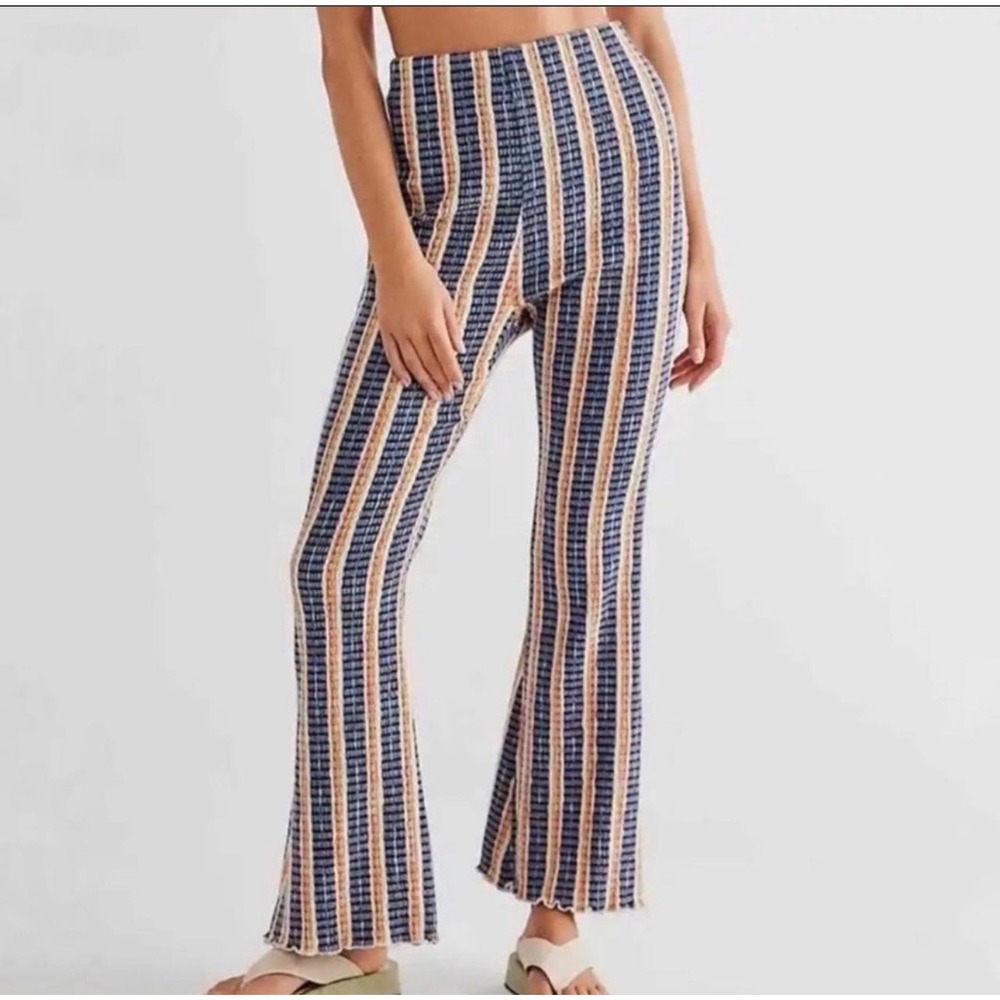 Free People Fine line Slim Flare Pants Womens M Navy Marin Striped Boho Retro